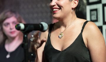 Entrevista a Belén Longo, ganadora del Premio Novela Futurock 2019